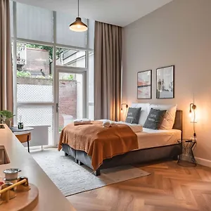 Limehome Keizerstraat Apartahotel